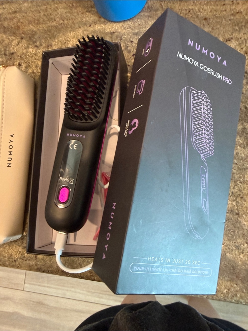 On the go heated hair brush by numoya. Never used